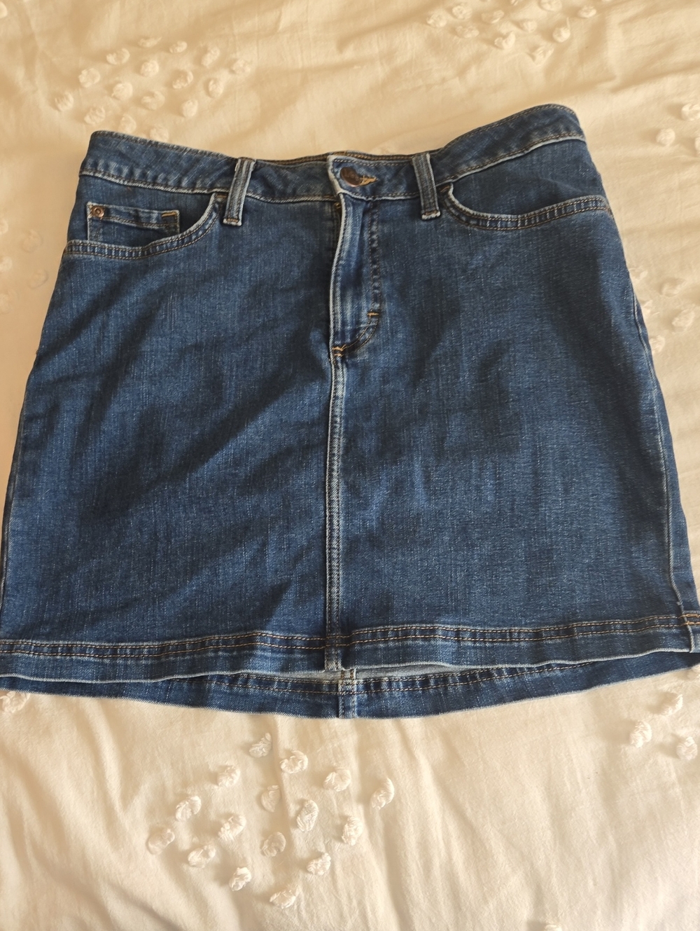 Lee Blue Denim Mini Skirt with 5 Pockets. Size 8